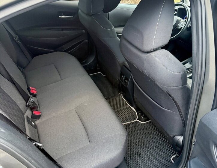 Toyota Corolla Sedan / Limuzína 0,0 72 kw