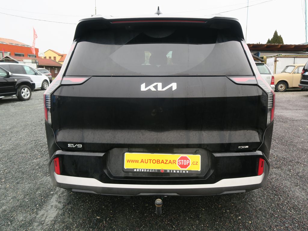 KIA EV9