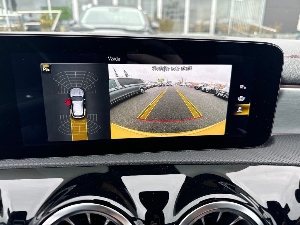 Mercedes-Benz CLA Kupé 1,3 l 100 kw