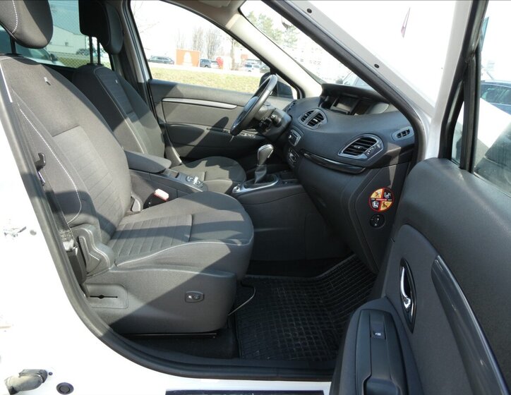 Renault Scénic MPV 1,5 l 81 kw