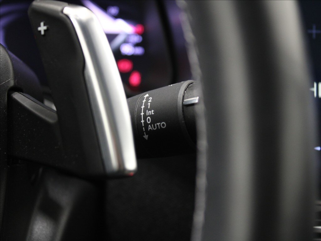 DS Automobiles DS7 Crossback SUV 1,6 l 221 kw