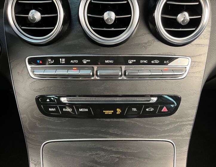 Mercedes-Benz GLC 28