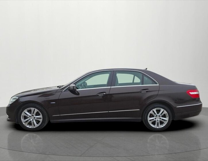 Mercedes-Benz Třídy E Sedan / Limuzína 3,0 l 170 kw
