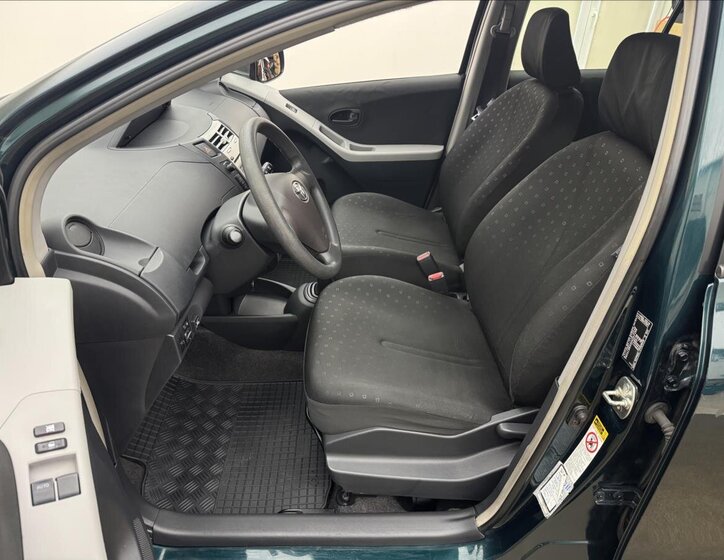 Toyota Yaris Hatchback 1,3 l 64 kw