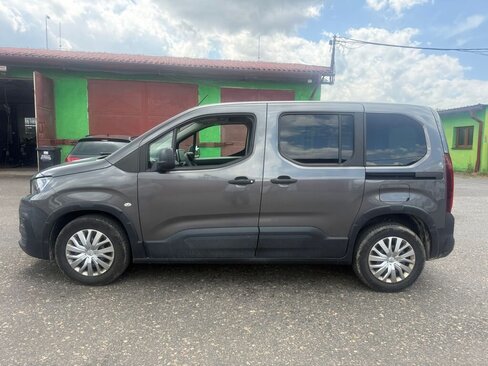 Peugeot Rifter MPV 1,5 l 75 kw