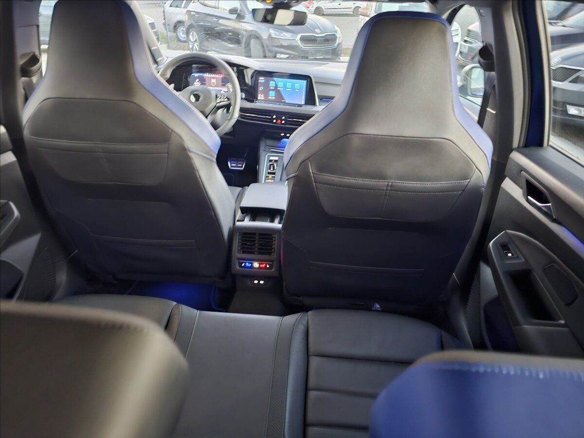 Volkswagen Golf Kombi 2,0 l 235 kw