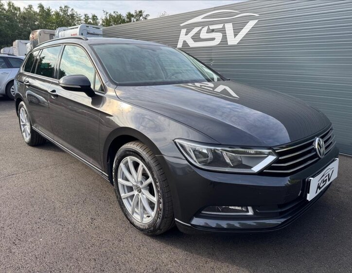 Volkswagen Passat Kombi 2,0 l 110 kw