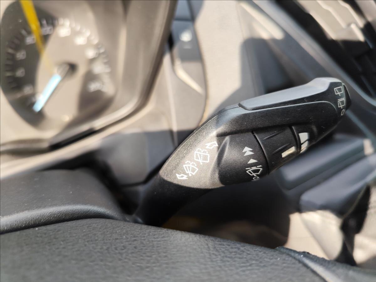 Ford Transit Custom Kombi 2,2 l 92 kw