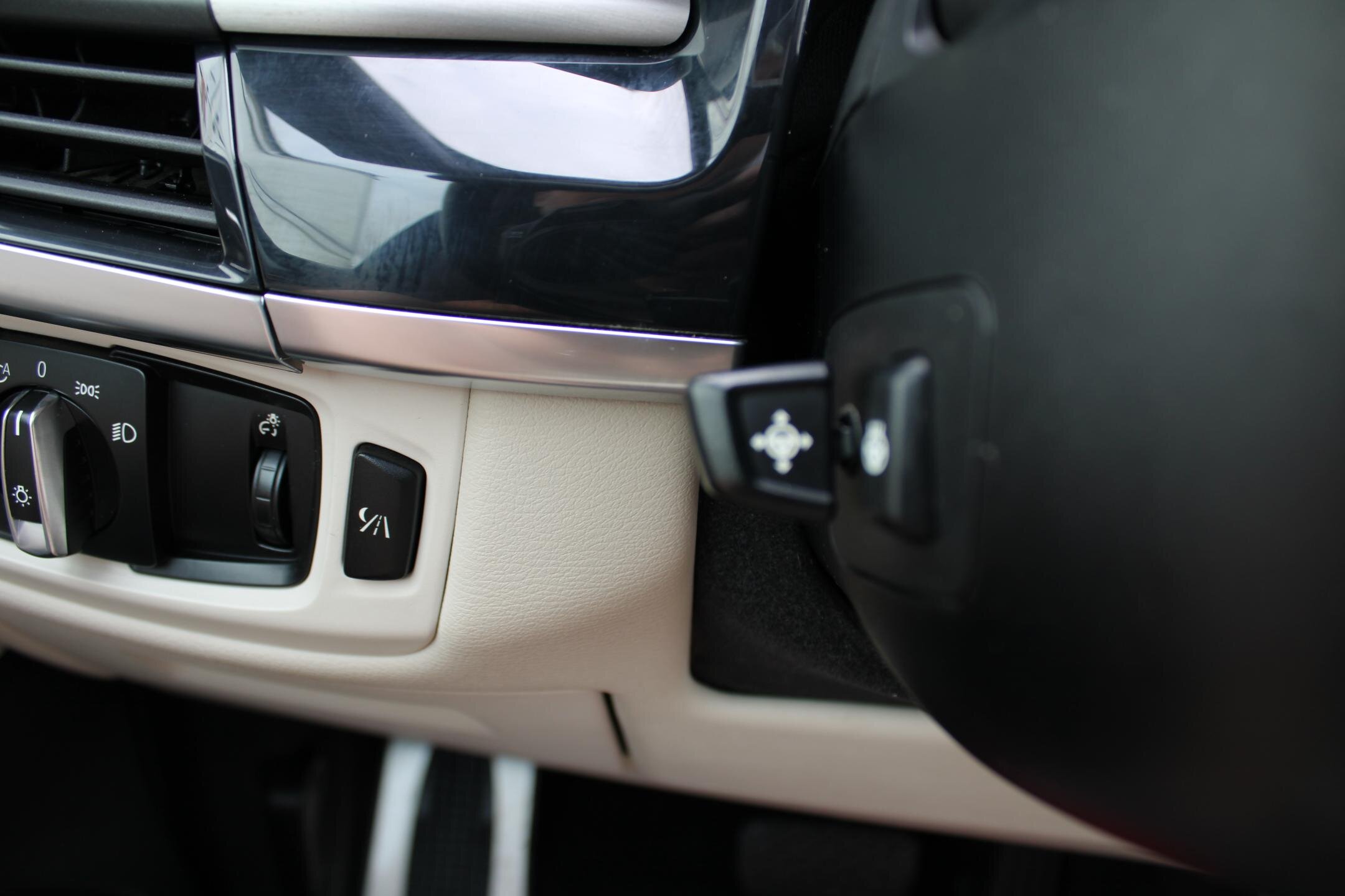 BMW X5 SUV / Terénní 3,0 l 225 kw