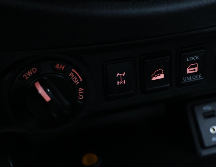 Nissan Navara Pick-up 2,3 l 120 kw