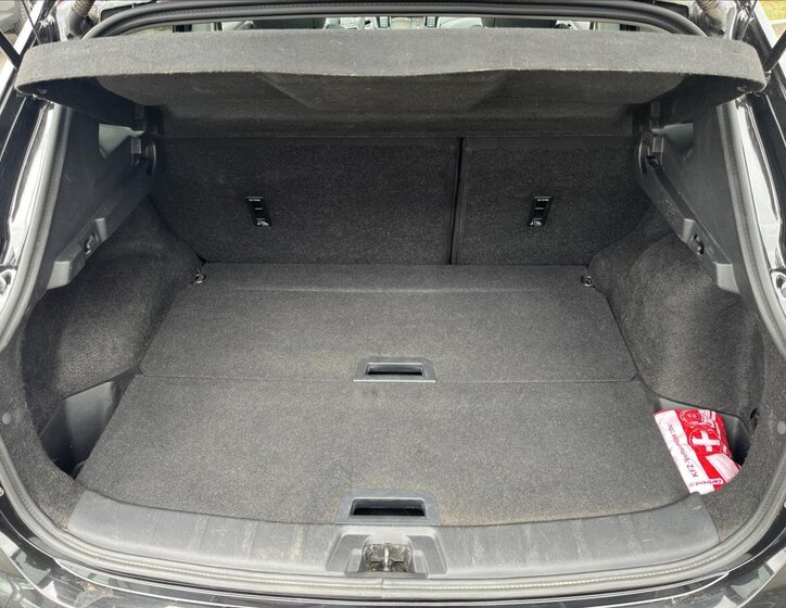 Nissan Qashqai SUV / Terénní 1,3 l 103 kw