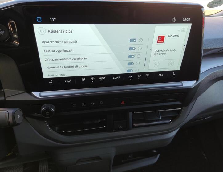 Volkswagen Caravelle 11