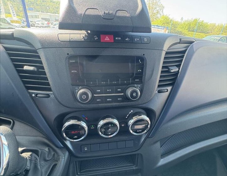 Iveco Daily Valník 3,0 l 132 kw