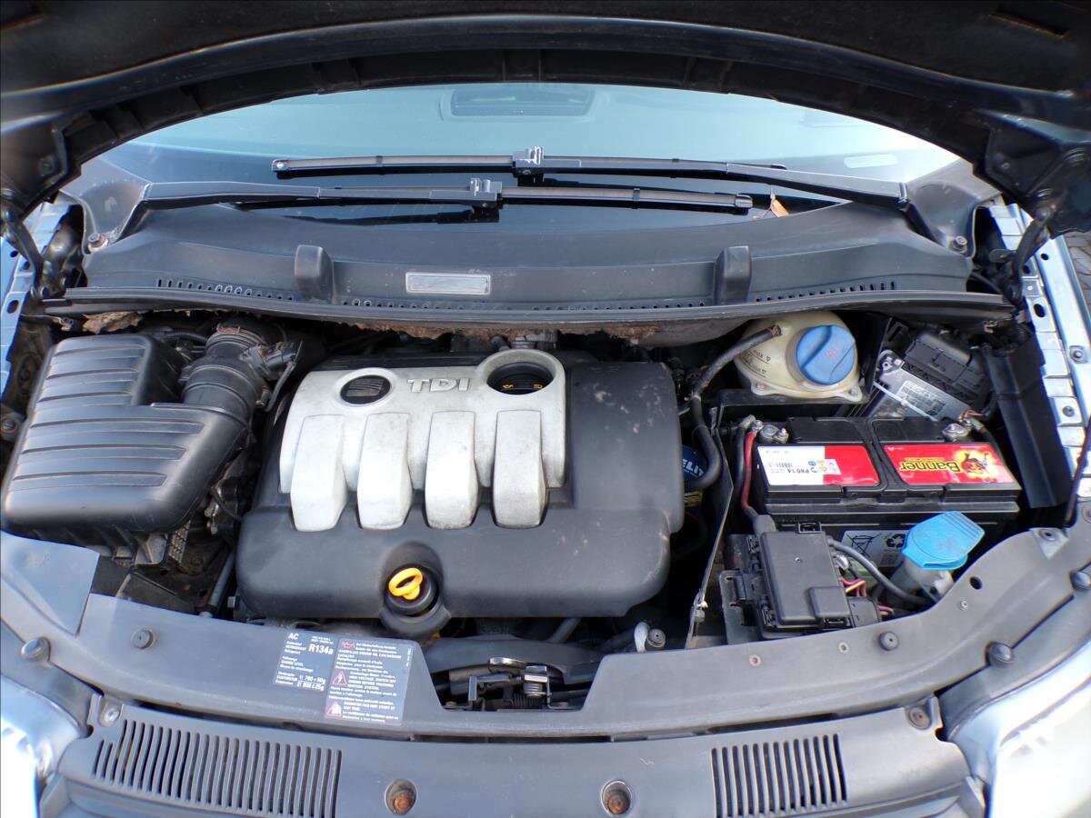 Seat Alhambra MPV 2,0 l 103 kw