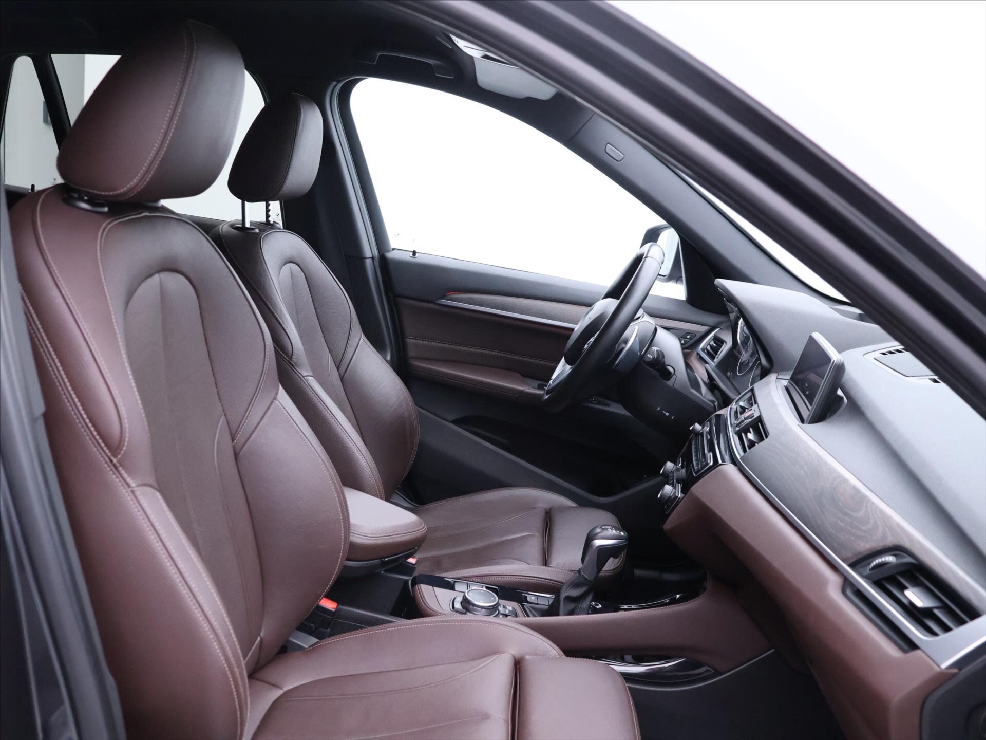 BMW X1 SUV / Terénní 2,0 l 140 kw