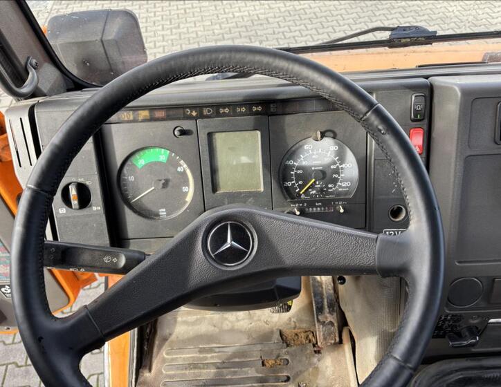 Mercedes-Benz Ostatní 9