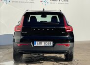 Volvo XC40 SUV / Terénní 2,0 l 145 kw