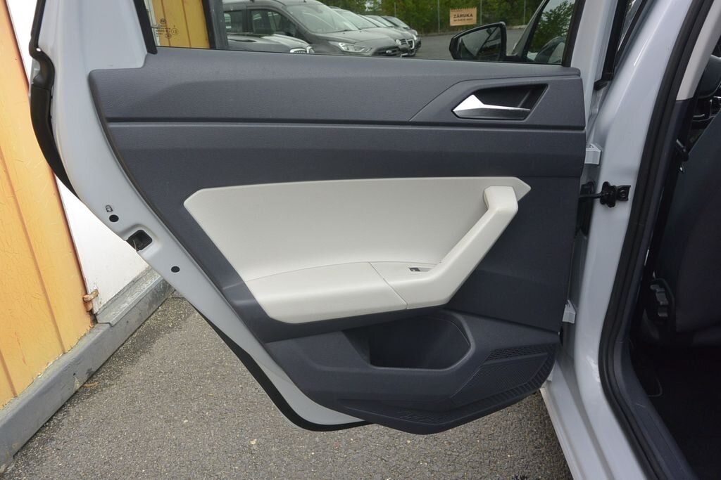 Volkswagen Polo Hatchback 999,0 70 kw