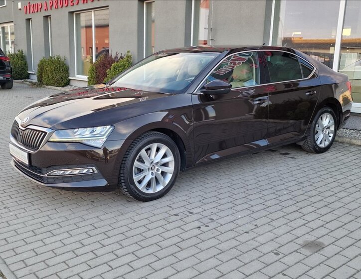Škoda Superb Liftback 1,5 l 110 kw