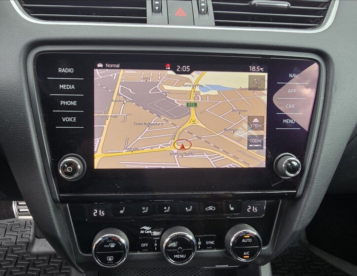 Škoda Octavia Sedan / Limuzína 2,0 l 135 kw