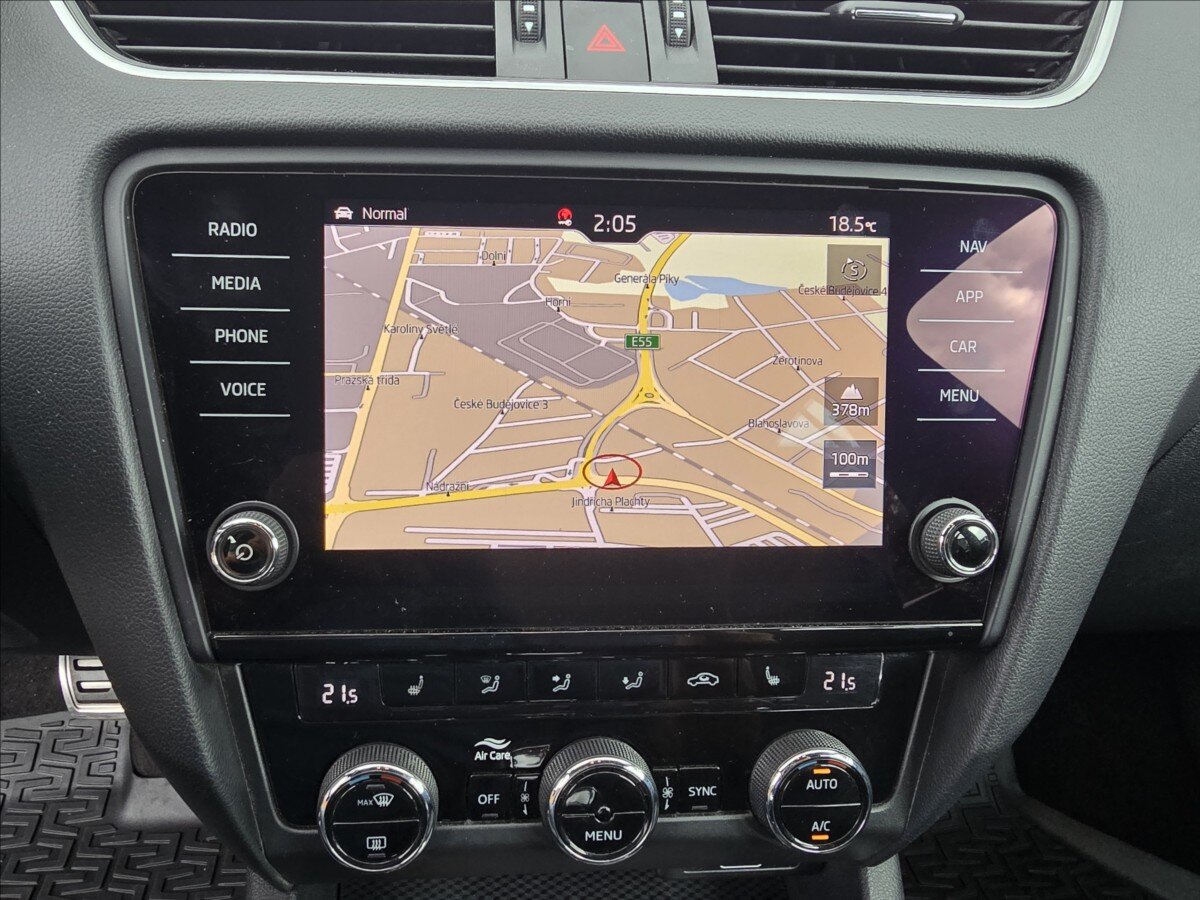 Škoda Octavia Sedan / Limuzína 2,0 l 135 kw