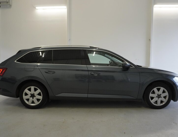 Škoda Superb Kombi 2,0 l 110 kw