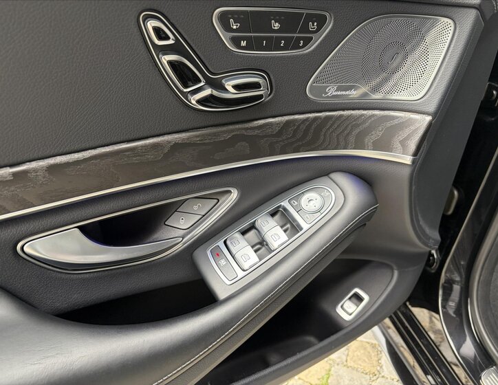 Mercedes-Benz Třídy S Sedan / Limuzína 4,0 l 345 kw