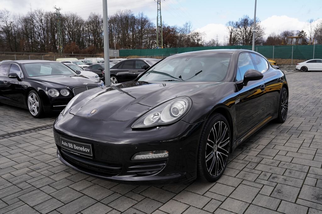 Porsche Panamera Sedan 3,6 l 220 kw