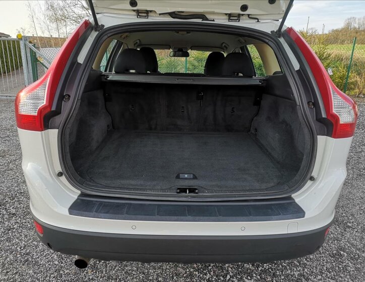 Volvo XC60 Kombi 2,4 l 136 kw