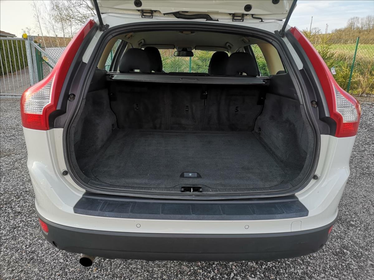 Volvo XC60 Kombi 2,4 l 136 kw