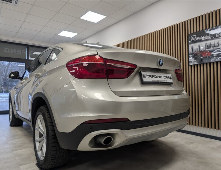 BMW X6 Sedan 3,0 l 190 kw