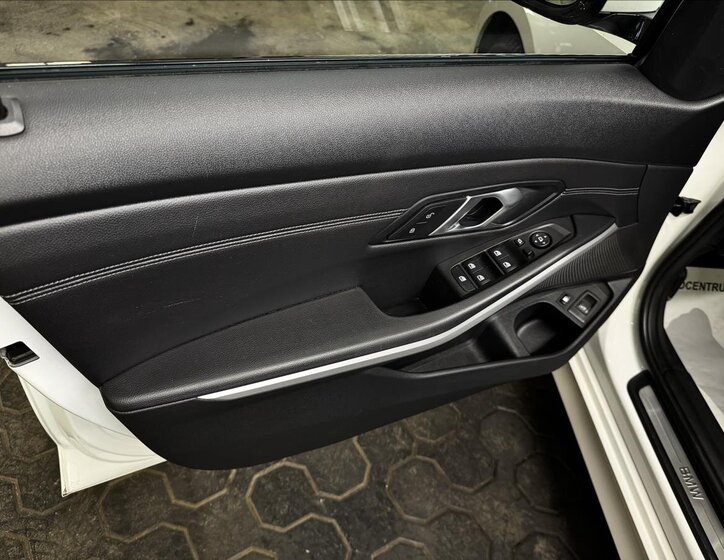 BMW Řada 3 Kombi 2,0 l 215 kw