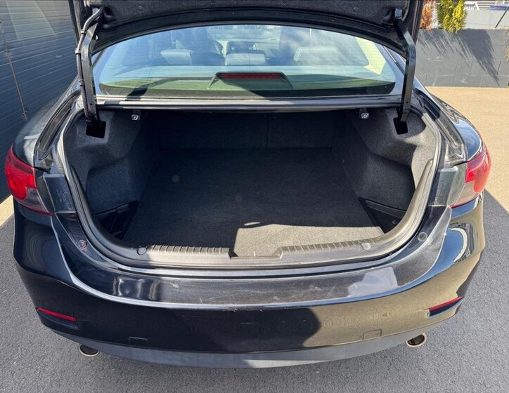 Mazda 6 Sedan / Limuzína 2,0 l 107 kw