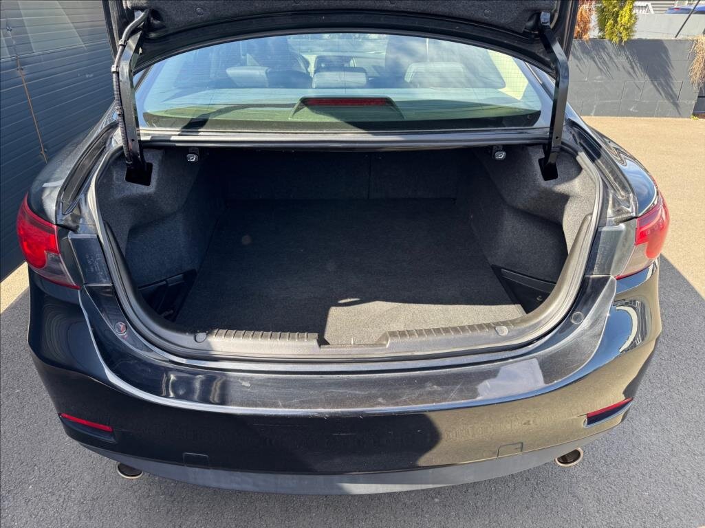 Mazda 6 Sedan / Limuzína 2,0 l 107 kw