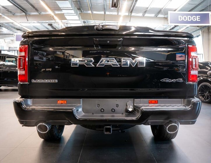 Dodge RAM 4