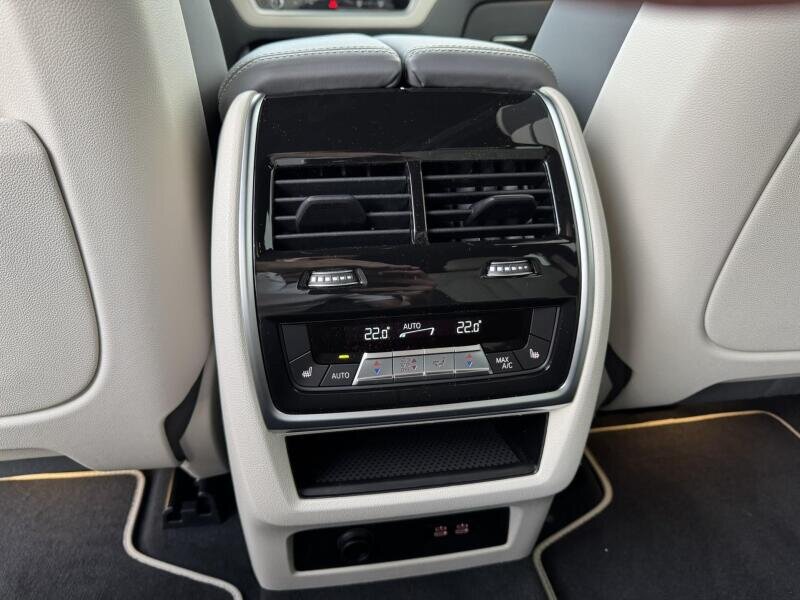 BMW X5 SUV / Terénní 3,0 l 250 kw