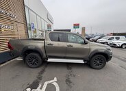 Toyota Hilux 18