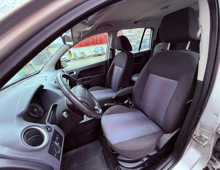 Ford Fusion Hatchback 0,0 59 kw