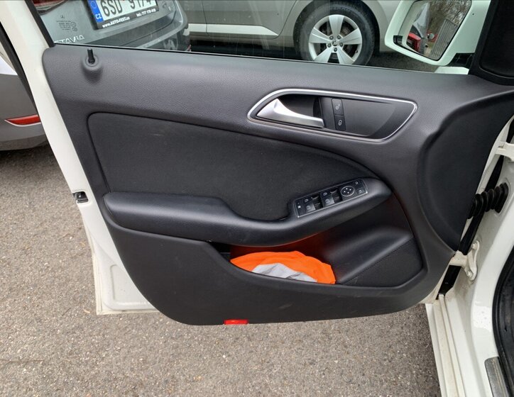 Mercedes-Benz Třídy B Hatchback 1,6 l 90 kw