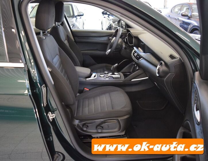 Alfa Romeo Stelvio 15