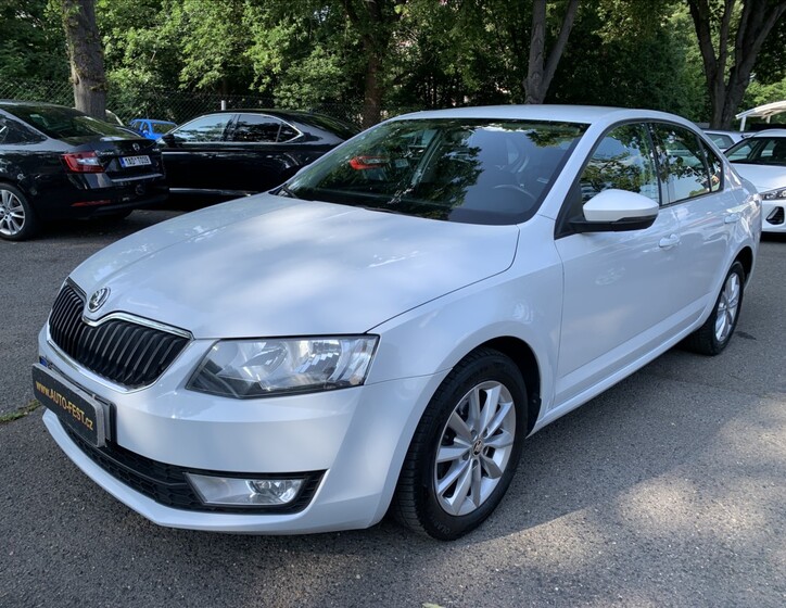 Škoda Octavia 1