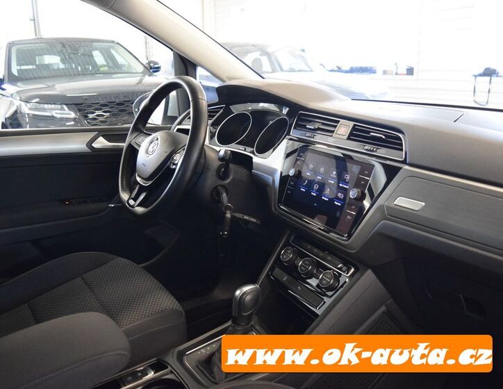 Volkswagen Touran 33