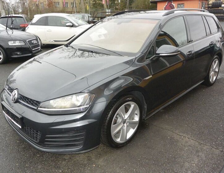 Volkswagen Golf Kombi 2,0 l 135 kw