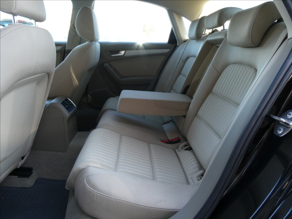 Audi A4 Sedan / Limuzína 2,0 l 105 kw