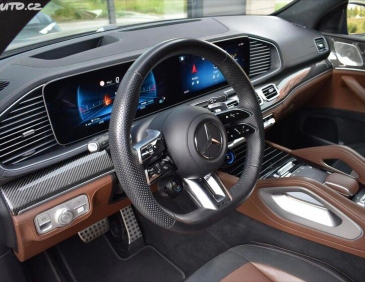 Mercedes-Benz GLE 10