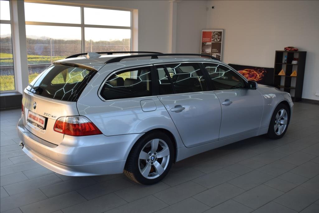 BMW Řada 5 Kombi 3,0 l 170 kw