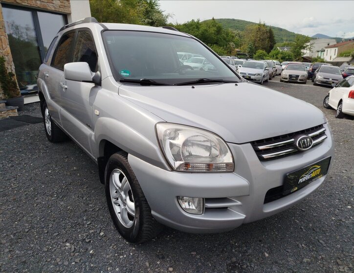 KIA Sportage SUV / Terénní 2,0 l 103 kw