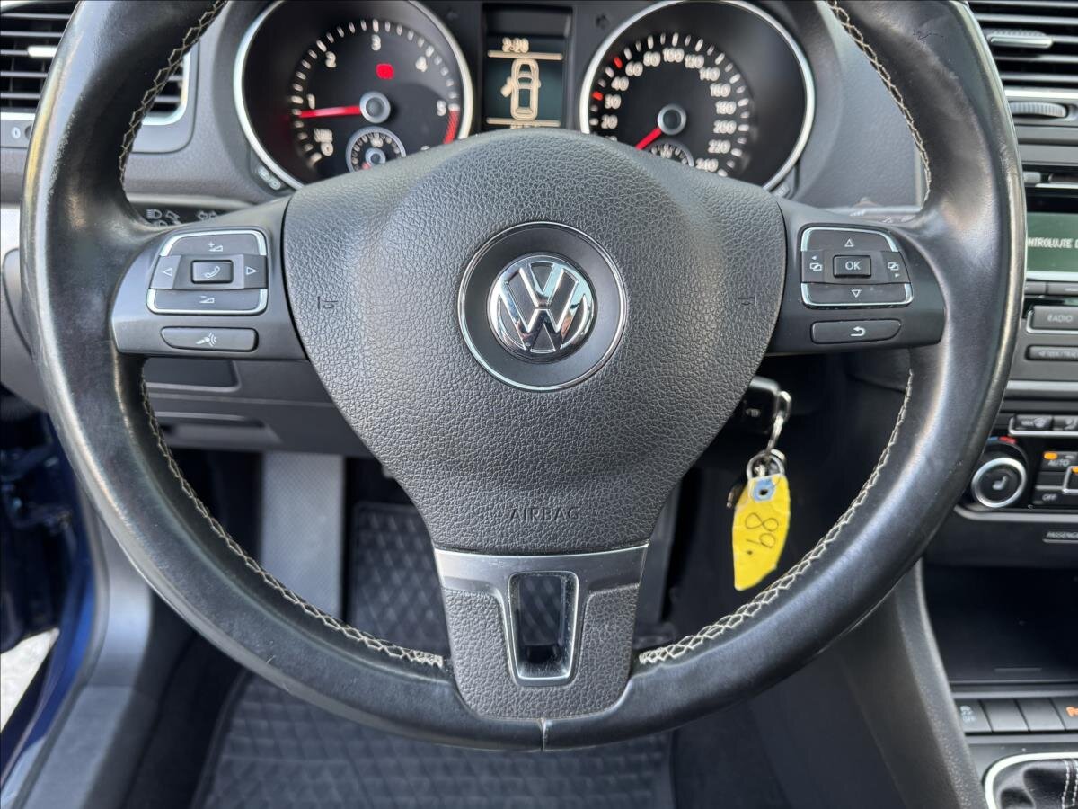 Volkswagen Golf Kombi 1,6 l 77 kw