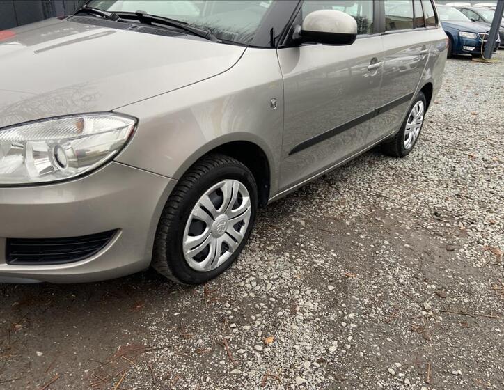 Škoda Fabia 39