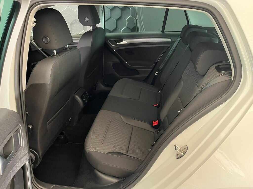 Volkswagen Golf Hatchback 0,0 100 kw